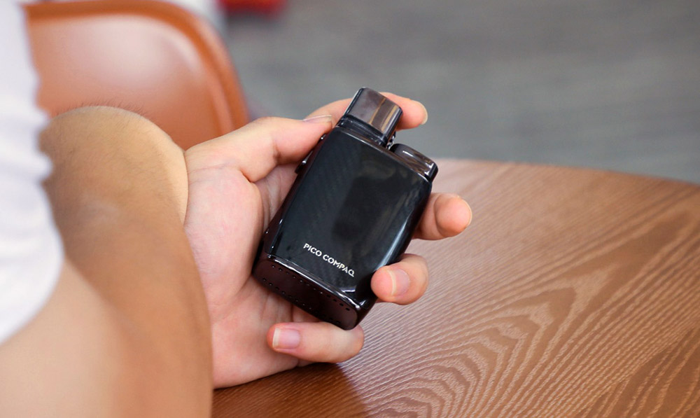 Eleaf Pico Compaq в руках