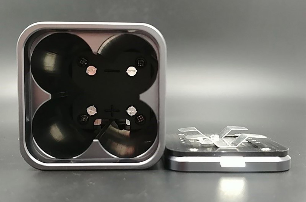 hammer-of-god-xl-battery-compartment.jpg