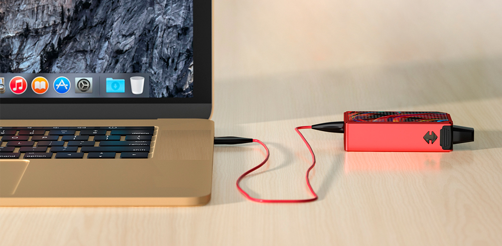 teslacigs-invader-gt-charging.jpg
