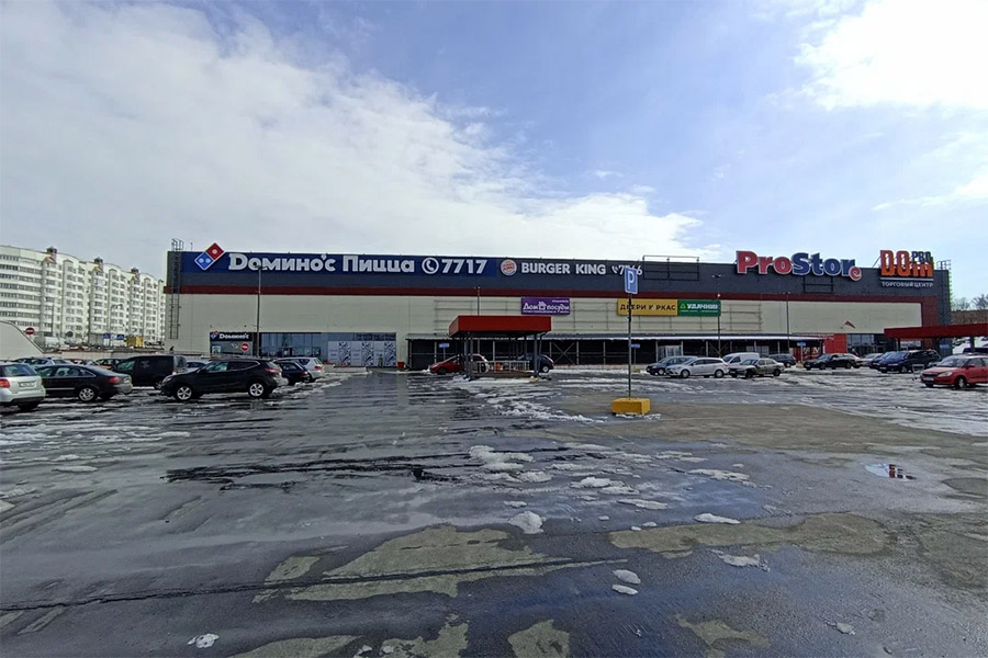 Вейп шоп в гипермаркете Корона